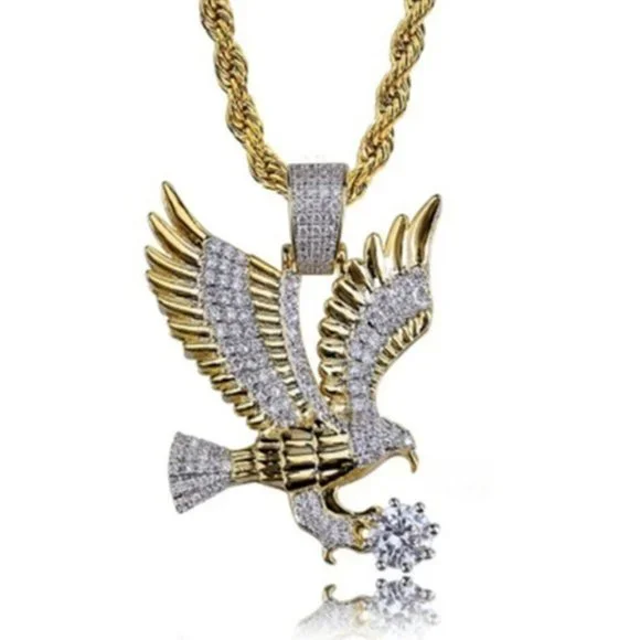 Gorgeous Gold-Plated Cubic Zirconia Flying Eagle Pendant - Picture 4 of 7